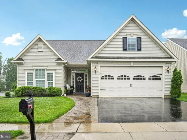 17 Alcott Way, Marlton, NJ 08053