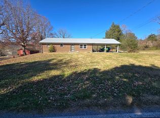 181 Camp Ridge Rd, La Follette, TN 37766