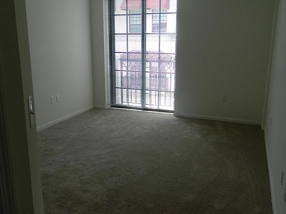 5th image of 700 S Rosemary Ave Ste 228