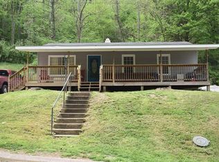 109 Sunny Brook Dr, Saint Albans, WV 25177