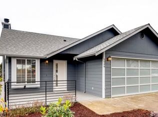 5949 16th Ave SW, Seattle, WA 98106