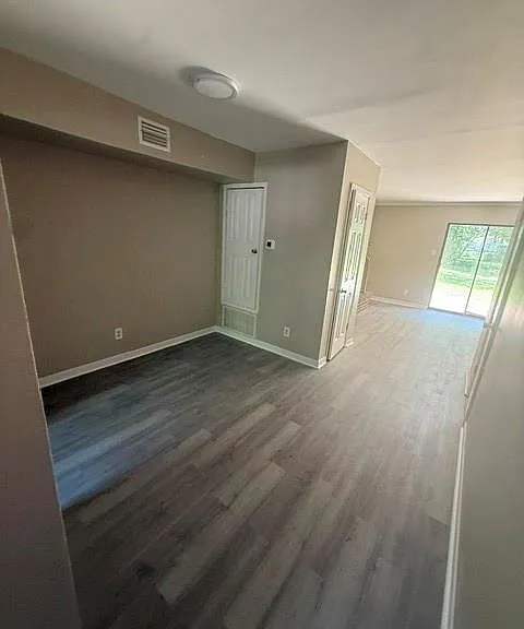 2425 Norton Ln #C — Photo 4