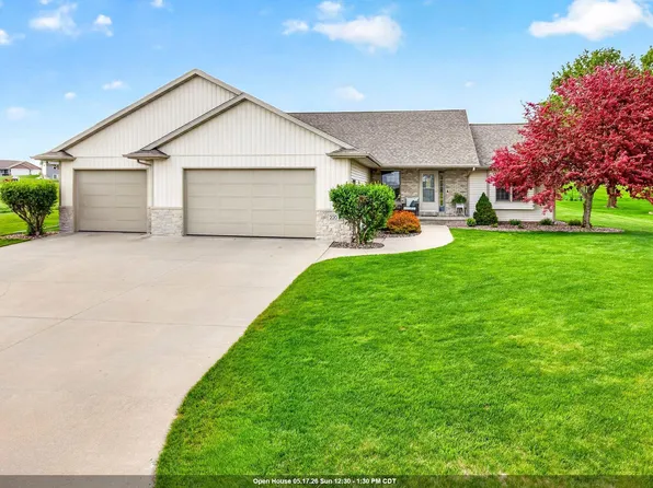 220 E Ridge Dr, New London, WI 54961