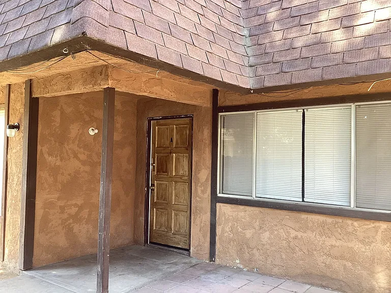 563 W Alamos Ave #A — Photo 2