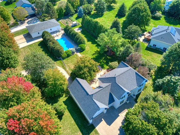 9299 NW Lakeridge Ln, Polk City, IA 50226