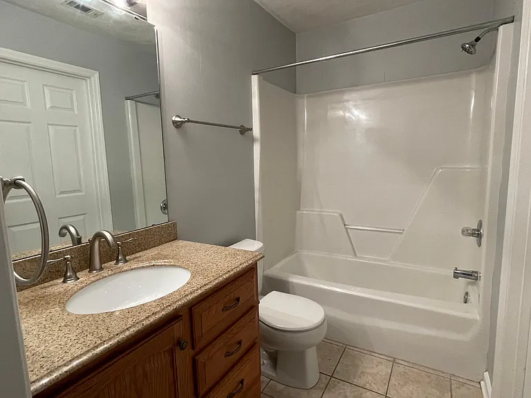 2441 Silver Palm Ln — Photo 14