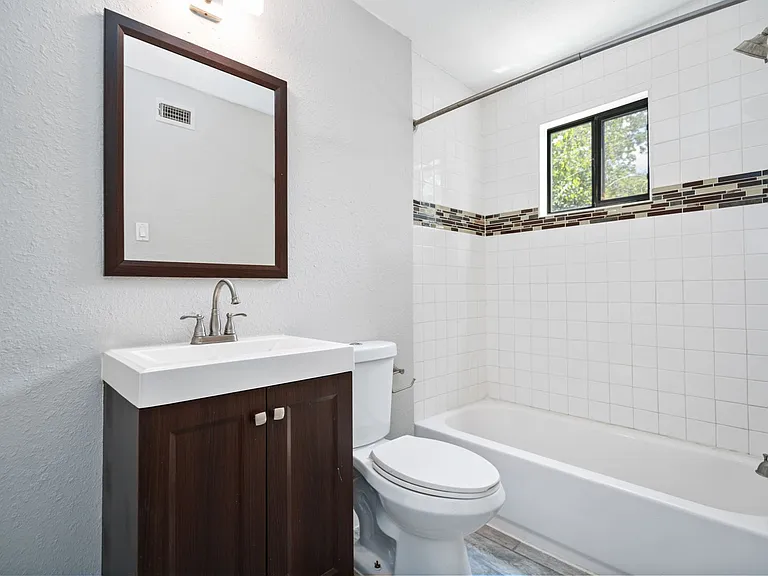 1423 Kipling St — Photo 3