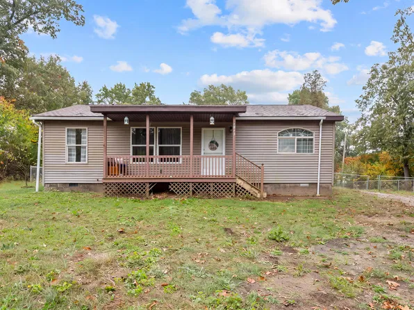 1815 W Dawn Dr N, North Judson, IN 46366