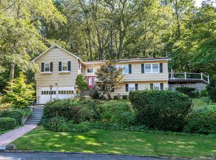 8 Laurel Way, Sea Cliff, NY