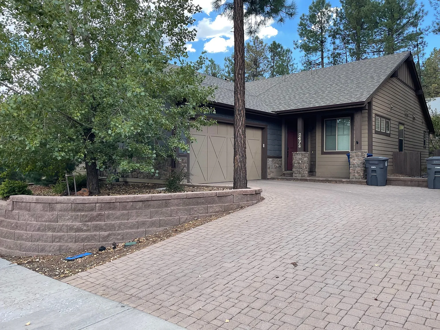Flagstaff Townhouse — Photo 1