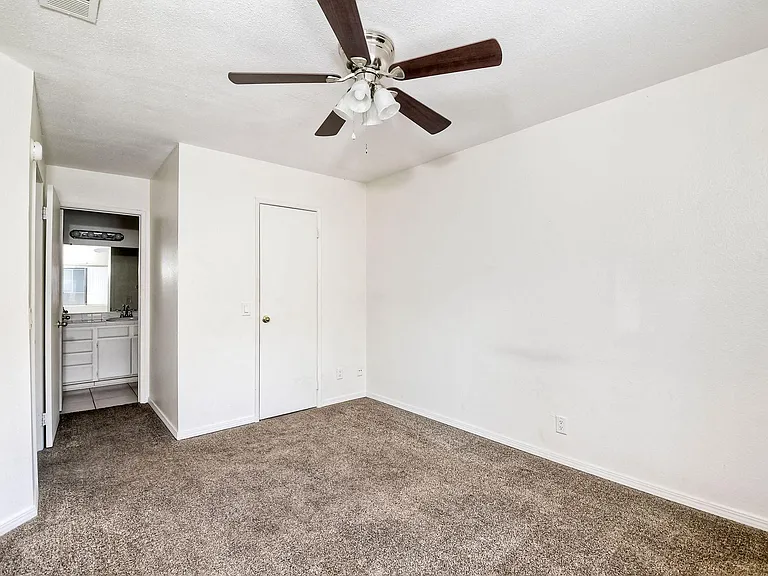 4218 Fiesta Way #3 — Photo 15