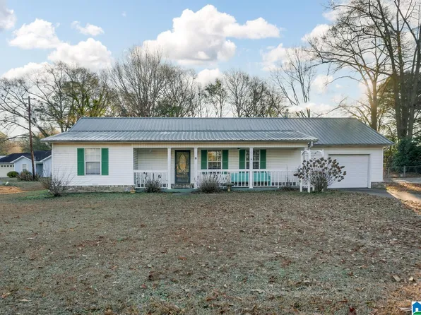 50 6th Ave, Moundville, AL 35474