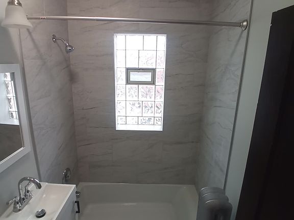 4th image of 422 S Taylor Ave