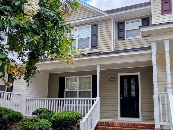 105 Wimbledon Ct, Clayton, NC 27520