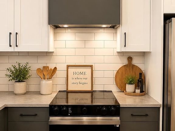 5th image of 1436 E 1st Ave #1