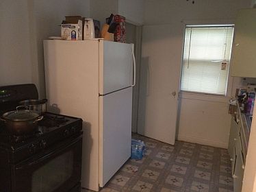 3rd image of 3833 Drummond St