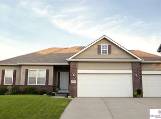 18911 Margo St, Omaha, NE 68136