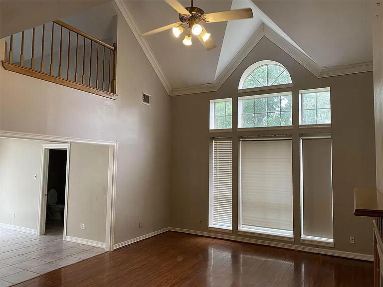 3207 Breckinridge Ct — Photo 6