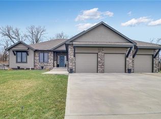 1408 NW Burr Oak Ct, Grain Valley, MO 64029