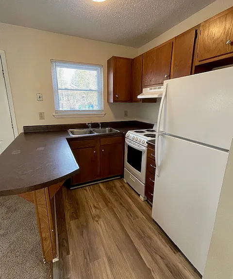 153 School Rd E #1 — Photo 4