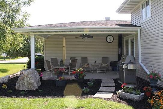 4th image of 934 Sycamore Ln #934