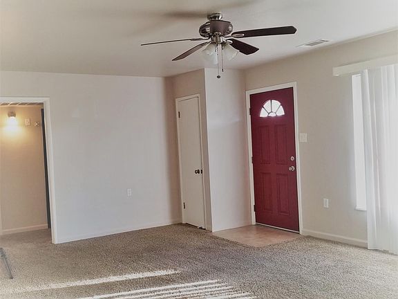 4th image of 464 N Camelia Ave