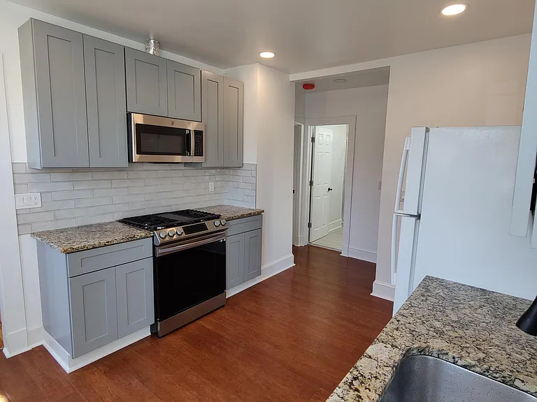 58 Harris St #1 — Photo 5