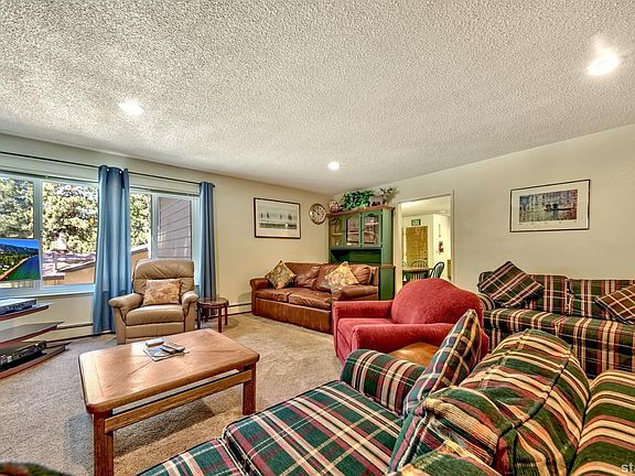 5th image of 3481 Anne St