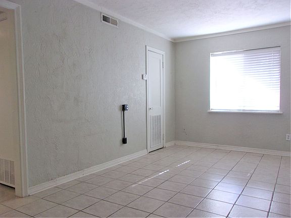 3rd image of 1740 NW 17th St #1744-11