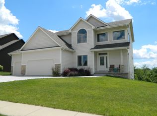 5106 Cherrywood Dr, West Des Moines, IA 50265
