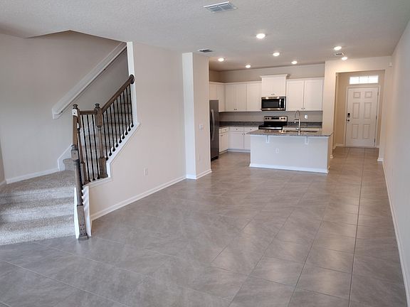 4th image of 99 Redbud Rd