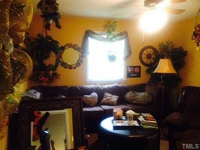 5th image of 47 White Oak Dr