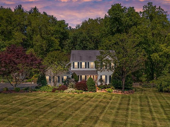 4th image of 17614 Sweetwood Ct