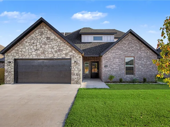 6800 SW High Meadow Blvd, Bentonville, AR 72712