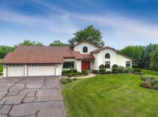 5802 Inwood Dr, Eau Claire, WI 54701