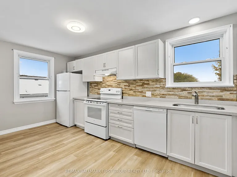 176 Sydenham St #UPPER — Photo 7