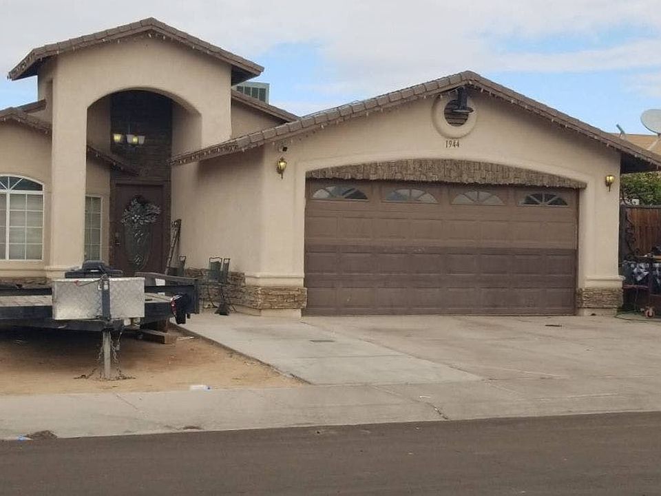 1st image of 1944 E Udall Ln