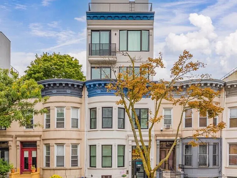 2561 Bedford Ave #4B — Photo 9