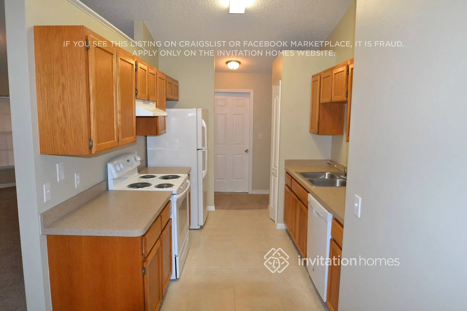 711 Swan Way Kissimmee, FL 34758 — Photo 2