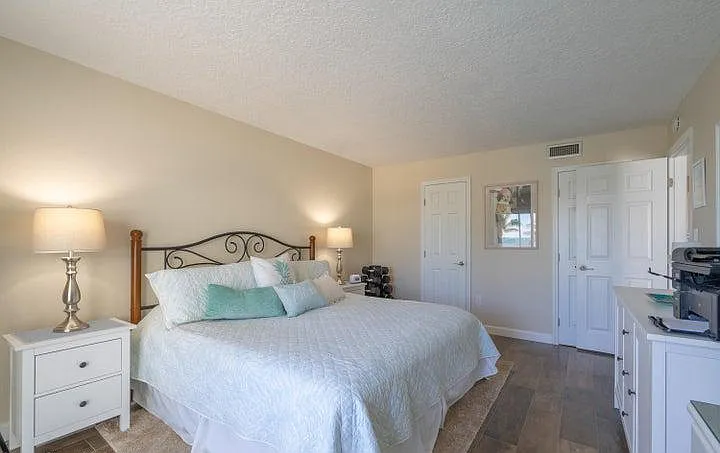 4800 Ocean Beach Blvd #215 — Photo 16