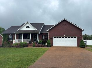 917 Green Meadow Rd, Cookeville, TN 38506