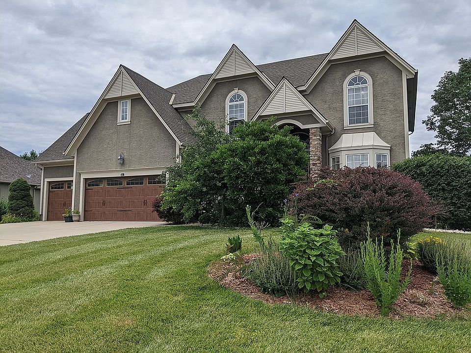 1st image of 2500 SW Wintercreek Dr