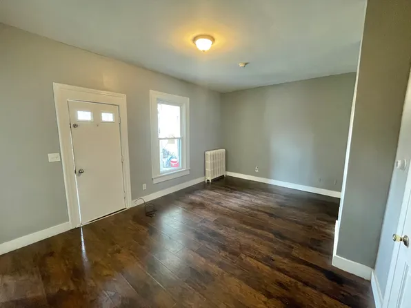 1 McNaughton Ave #D, Rensselaer, NY 12144