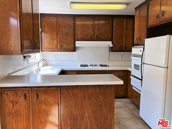 3rd image of 5215 Sepulveda Blvd Unit 19D