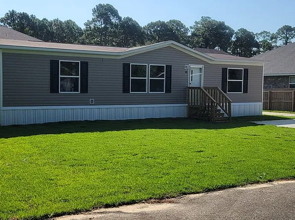 208 Starfish Rd, Mary Esther, FL 32569