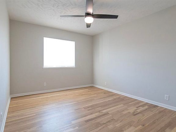 5th image of 801 N 48th St APT 7