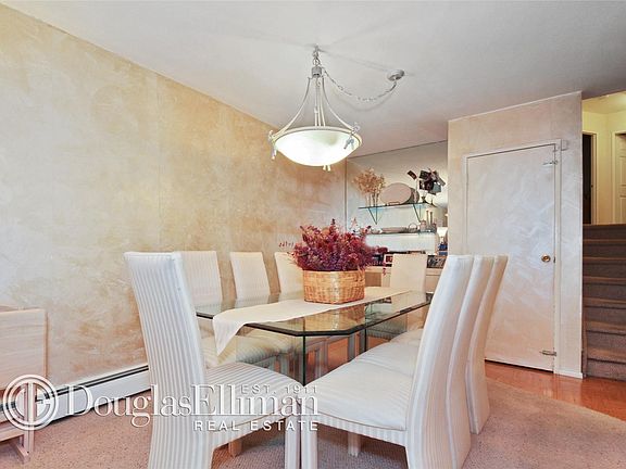 3rd image of 2042 Bergen Ave
