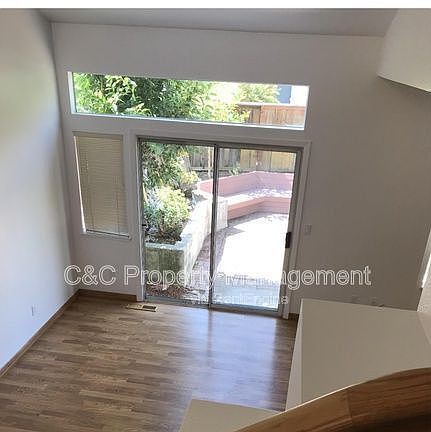 2nd image of 1353 Shell Ln