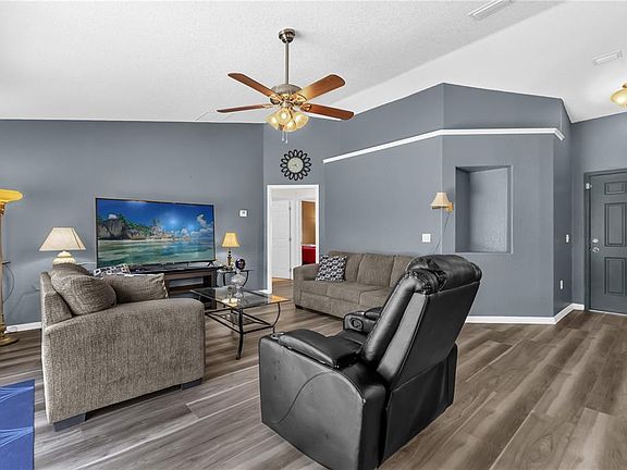 5th image of 8506 SW 136th Loop