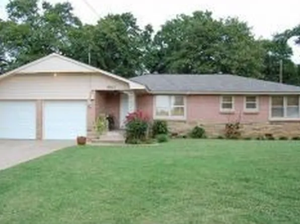 9017 Nawassa Dr, Midwest City, OK 73130